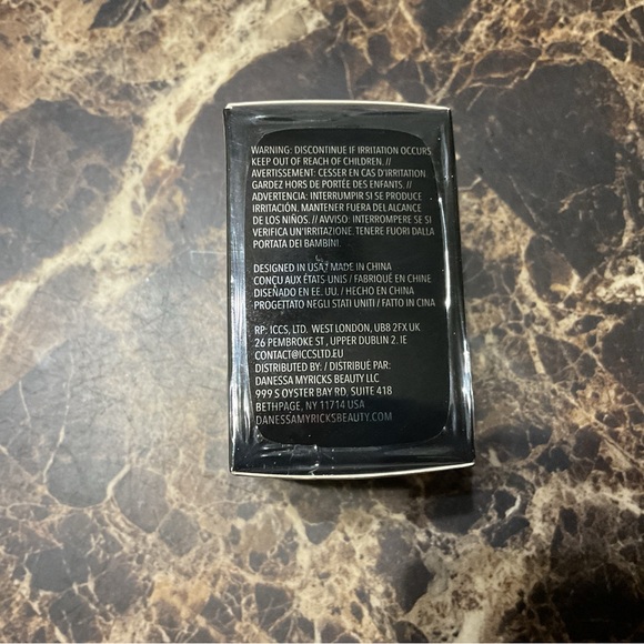 Danessa Myricks Chrome Flakes in Stardust Tone +free gift …AUTHENTIC!! - Picture 6 of 9